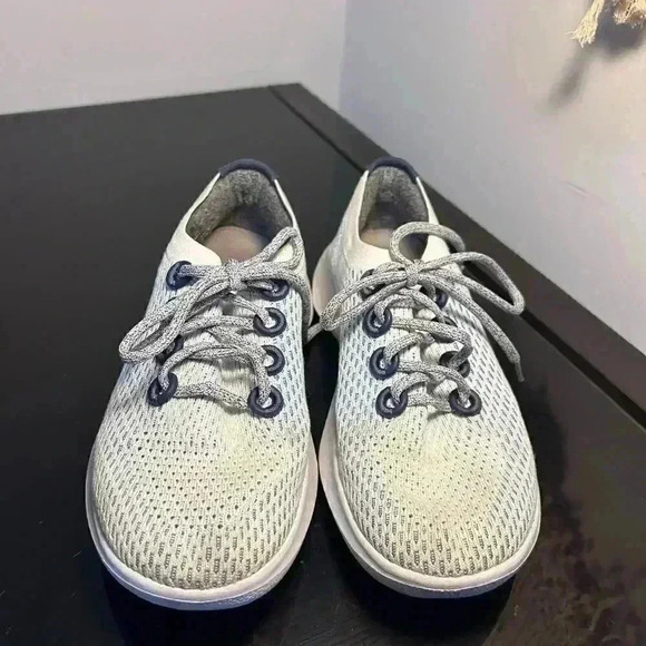 Allbirds Women's TD Tree Dasher Running Shoe Size 9  Sneaker White Blue Knit - Picture 2 of 9